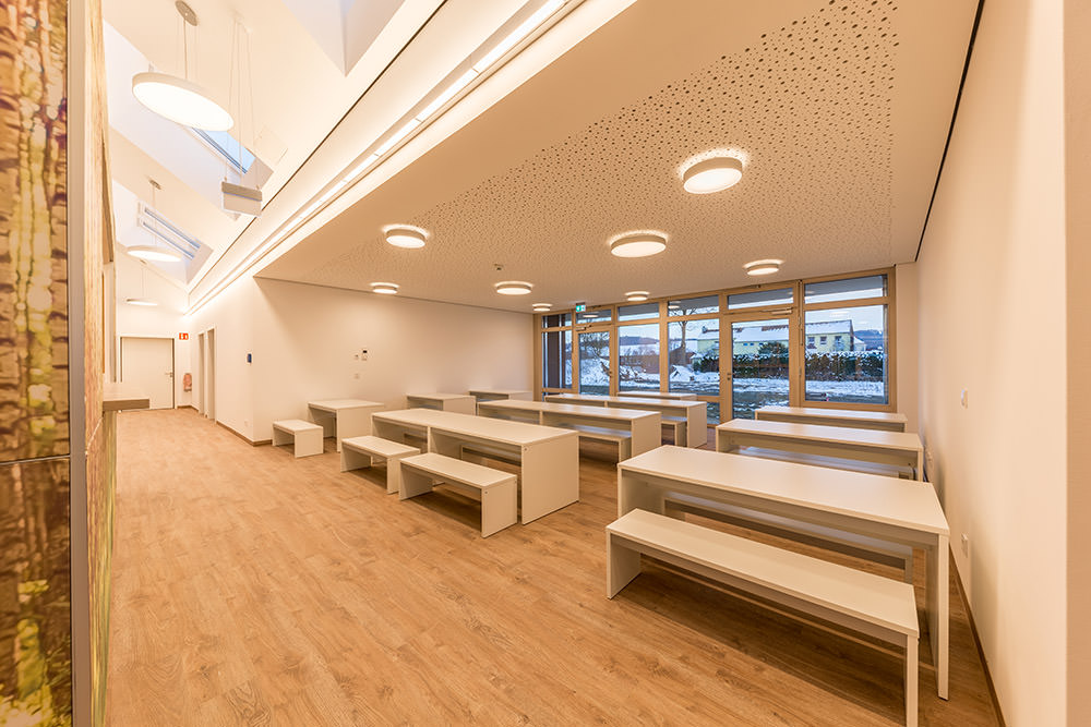 Einrichtung und Beleuchtung der Kindergärten