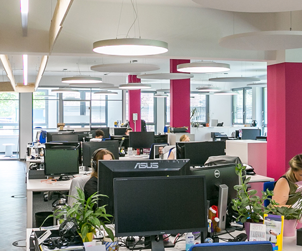 Ansprechpartner - Finden Sie hier eine Übersicht unserer LED Pendelleuchten!