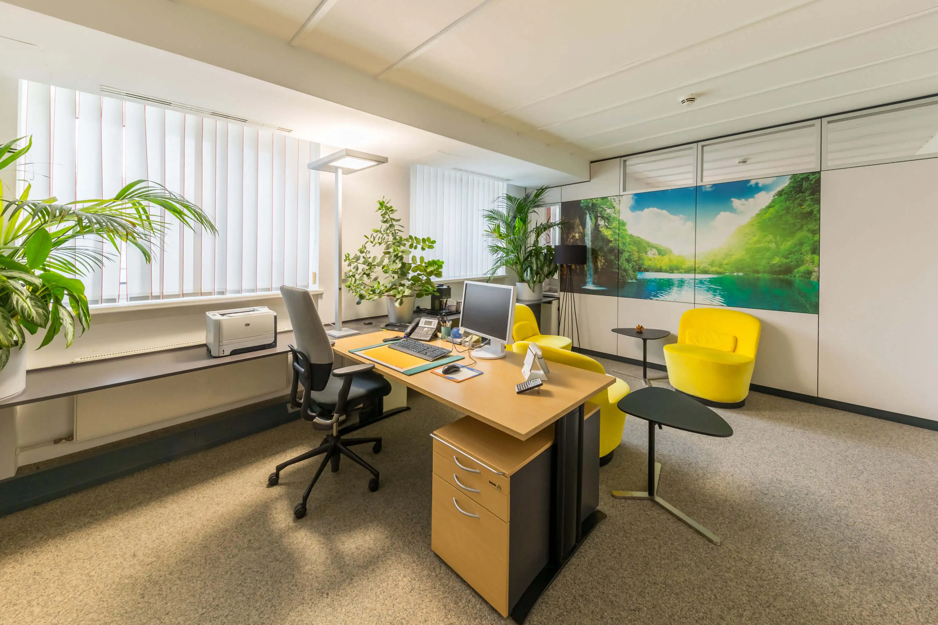 Sparda Bank LED Büro Stehleuchte Tari 1205 LED